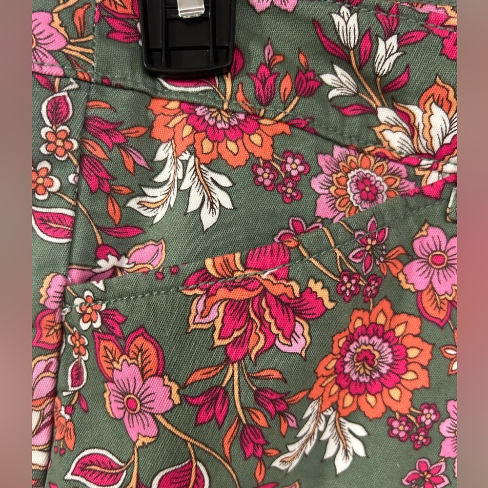 St. John’s Bay Floral Bermuda Shorts - Picture 3 of 8